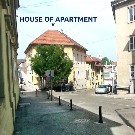 Central Apartment Апартаменты