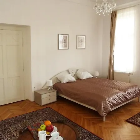 Апартаменты Central Apartment