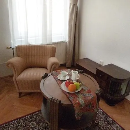 Central Apartment Веспрем