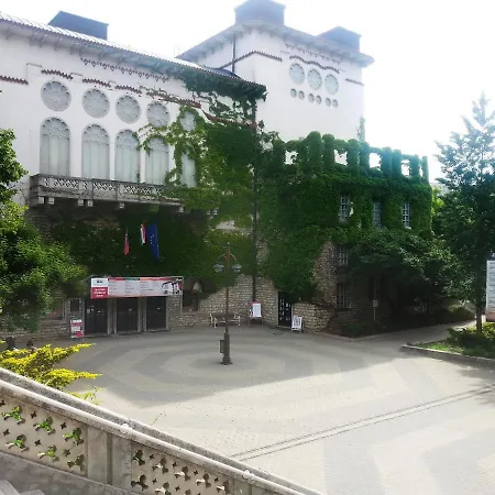 Апартаменты Central Apartment *