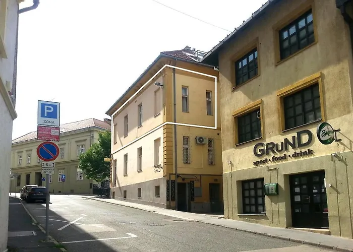 公寓 Central Apartment