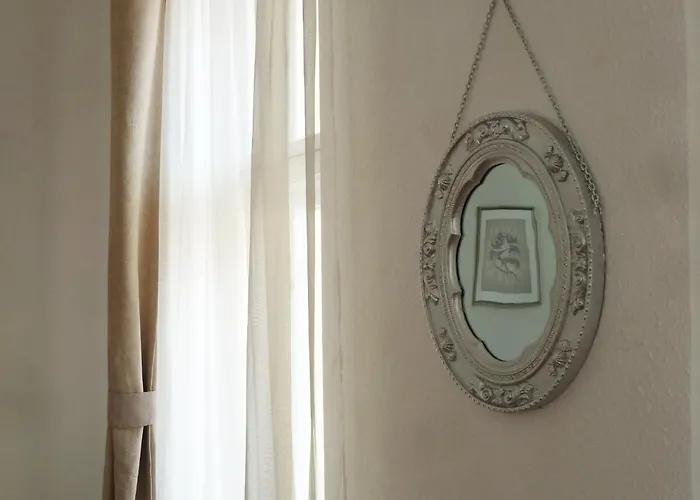 Central Apartment *